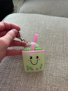 Bath and Body Works Green Bubble Tea Keychain hand sanitizer holder